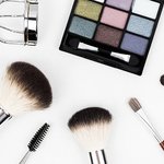 資生堂 がん治療による外見上の変化へのアドバイスをまとめた小冊子を発行