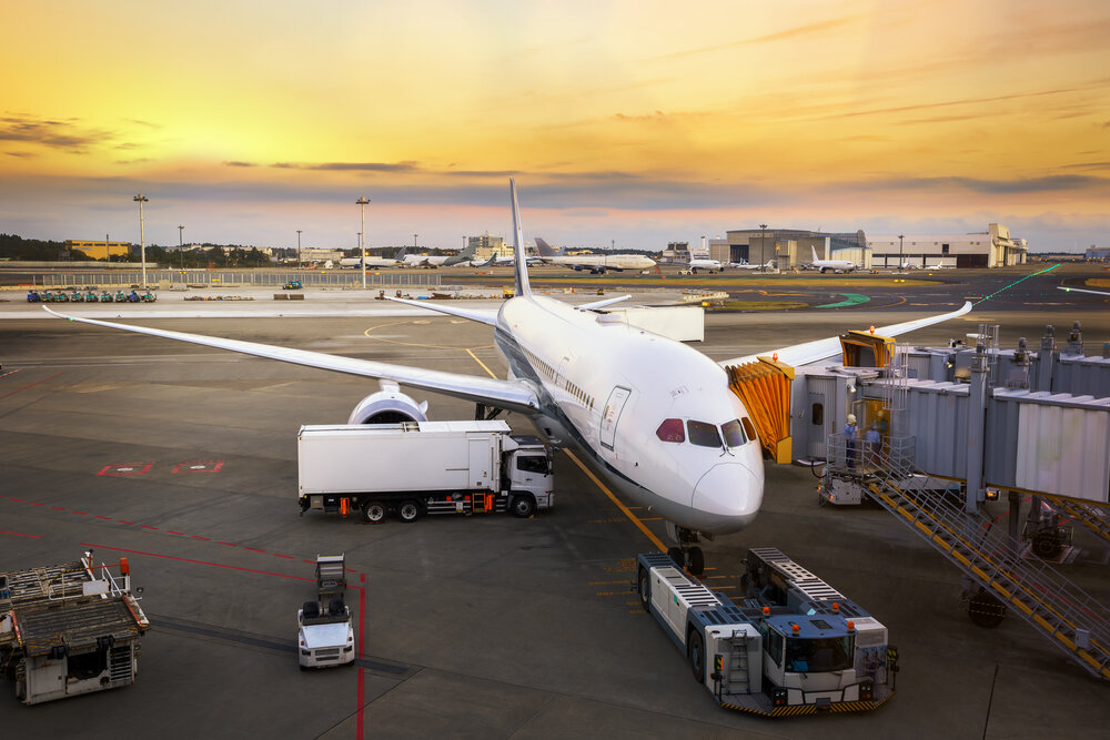 夕暮れの成田空港