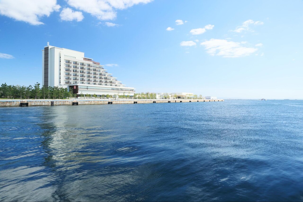 海から見た神戸みなと温泉 蓮