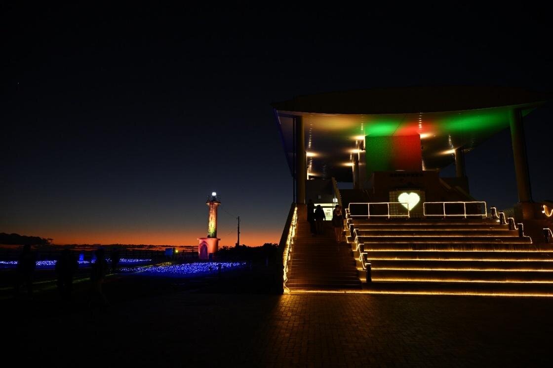 飯岡刑部岬と灯台のライトアップ