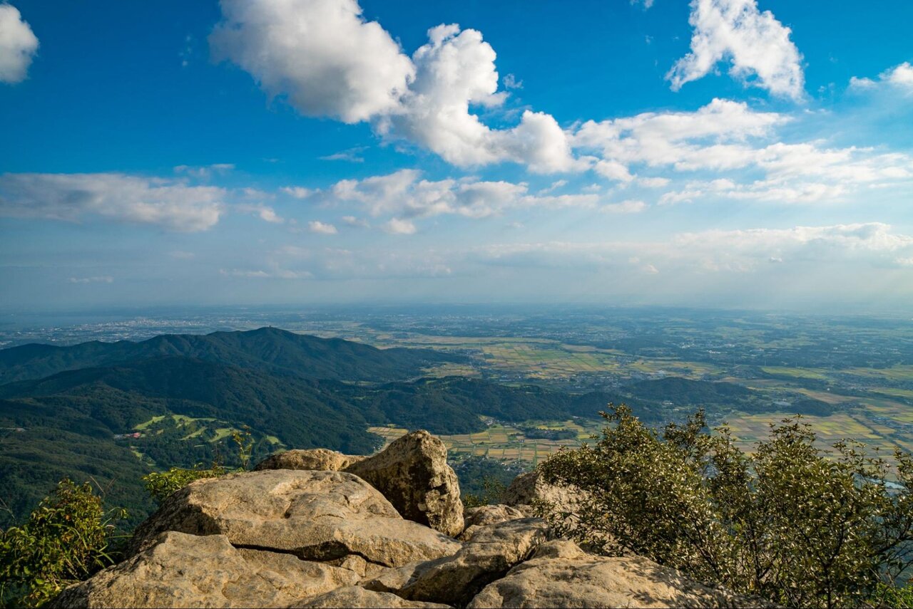 筑波山の女体山山頂から望む景色