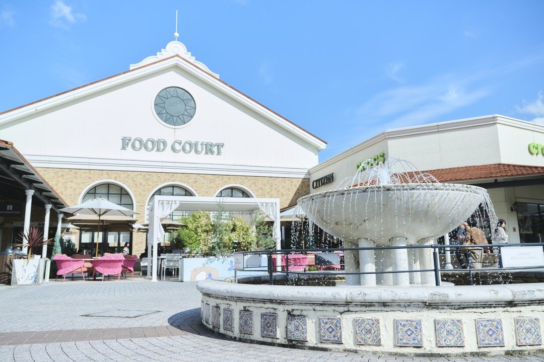 鳥栖プレミアム・アウトレットのフードコート前