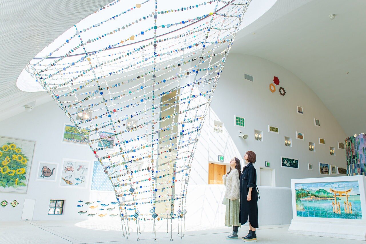 多治見市モザイクタイルミュージアムの内観