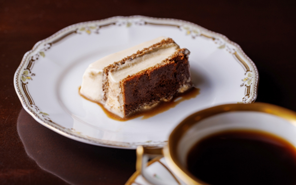 ホシヤマ珈琲店のコーヒーとチーズケーキ