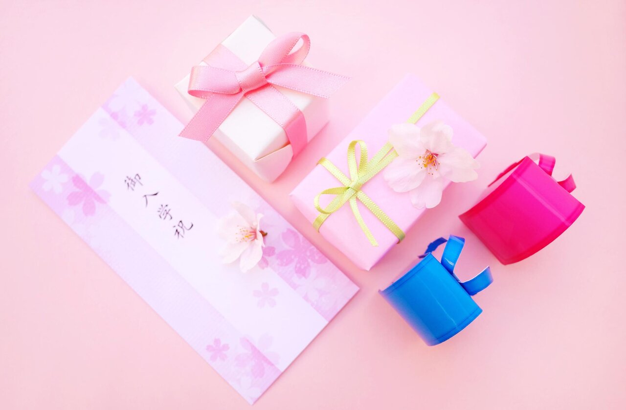 ランドセルとギフトボックス