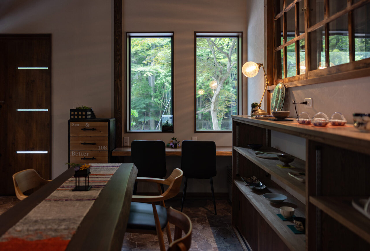 「Cafe & Gallery watowa」の店内