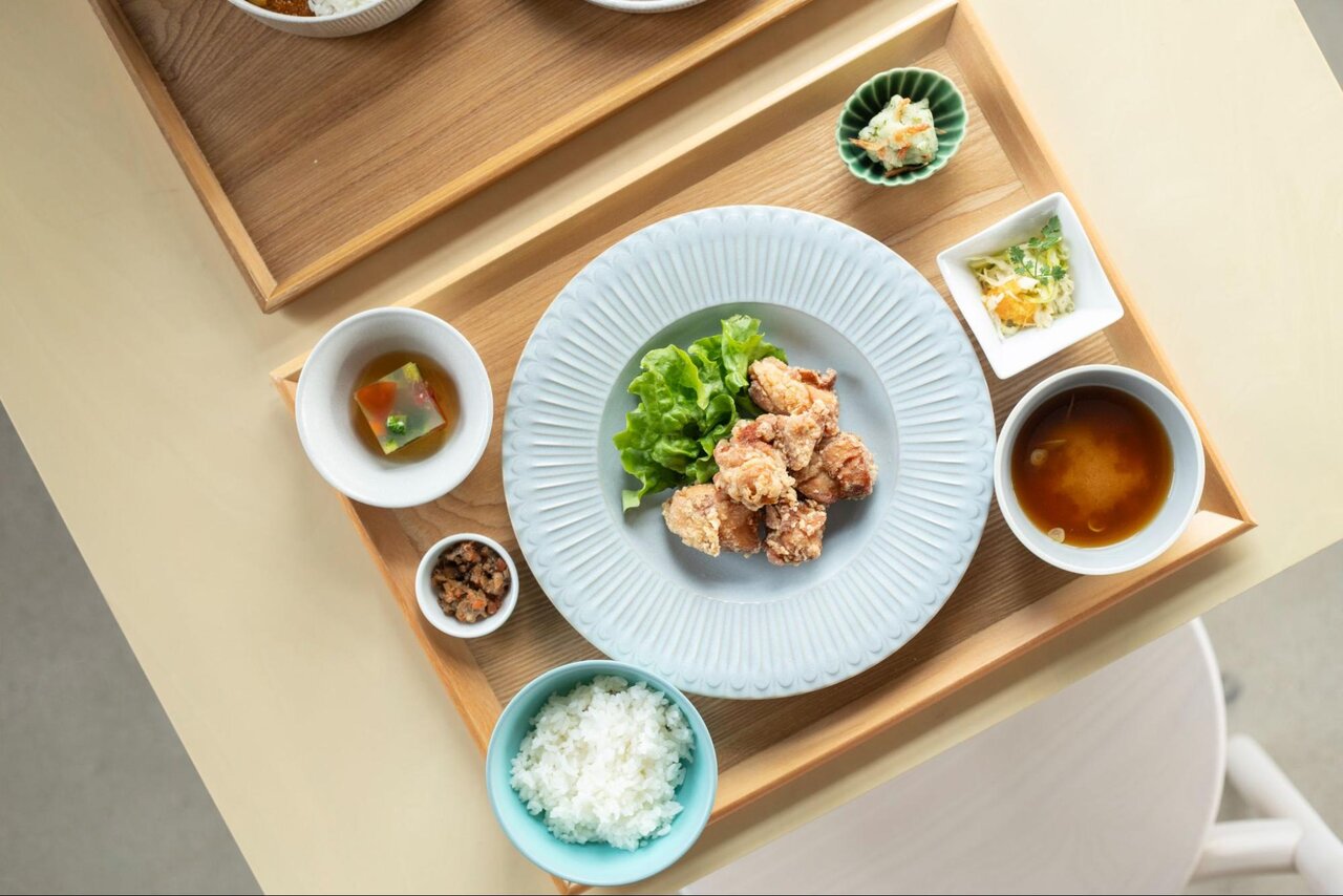 「KOYO BASE」のランチセット