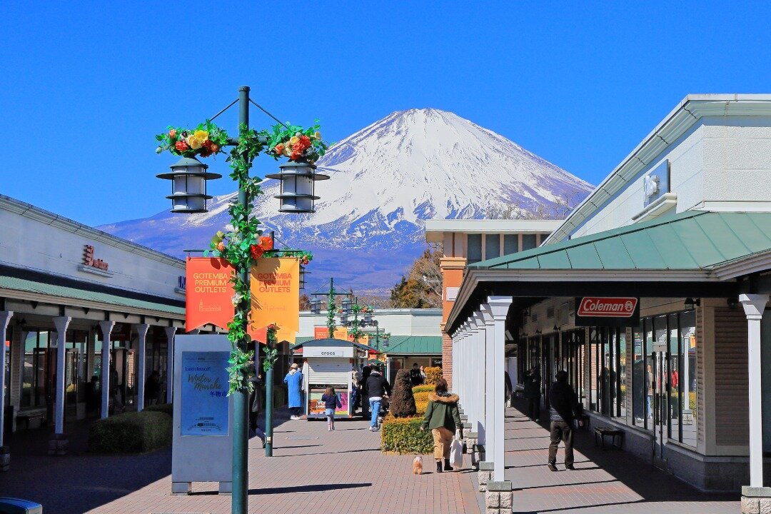 御殿場プレミアム・アウトレットから望む富士山