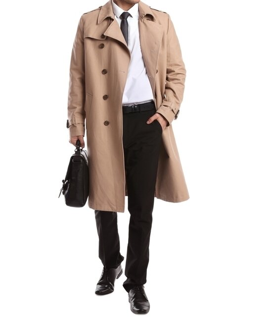 トレンチコート×スラックスのメンズコーデ