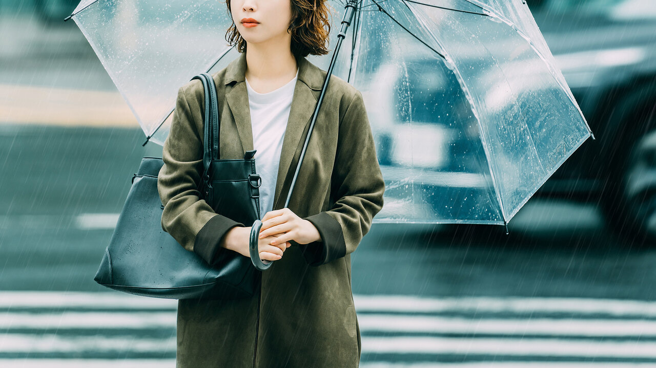 Iラインシルエットの女性