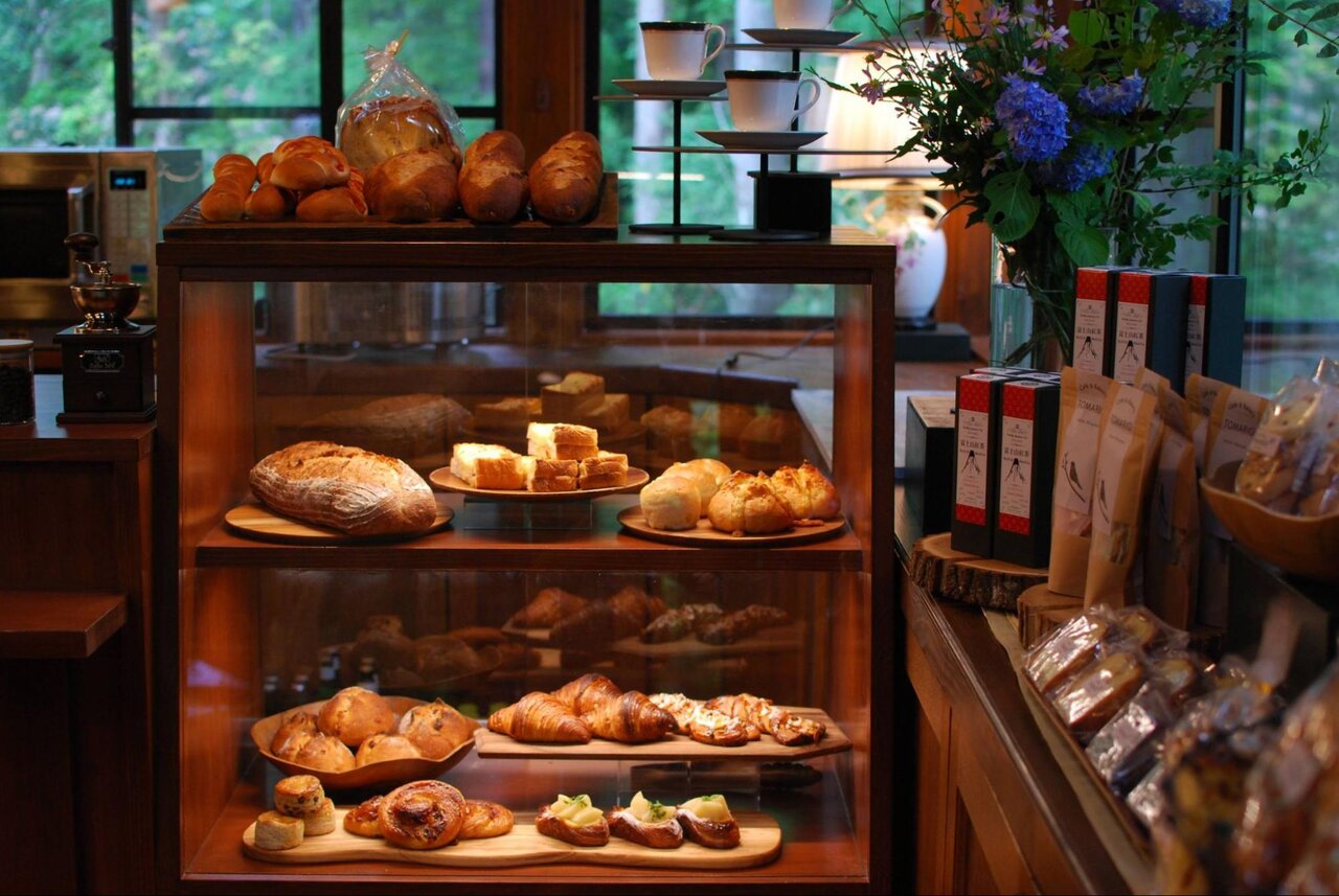 Cafe & Bakery TOMARIGIのベーカリーパン
