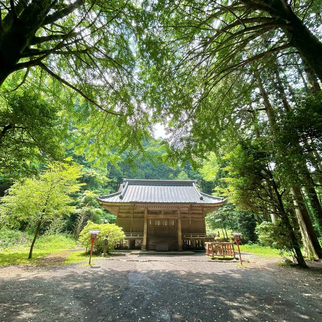 二岡神社の社殿