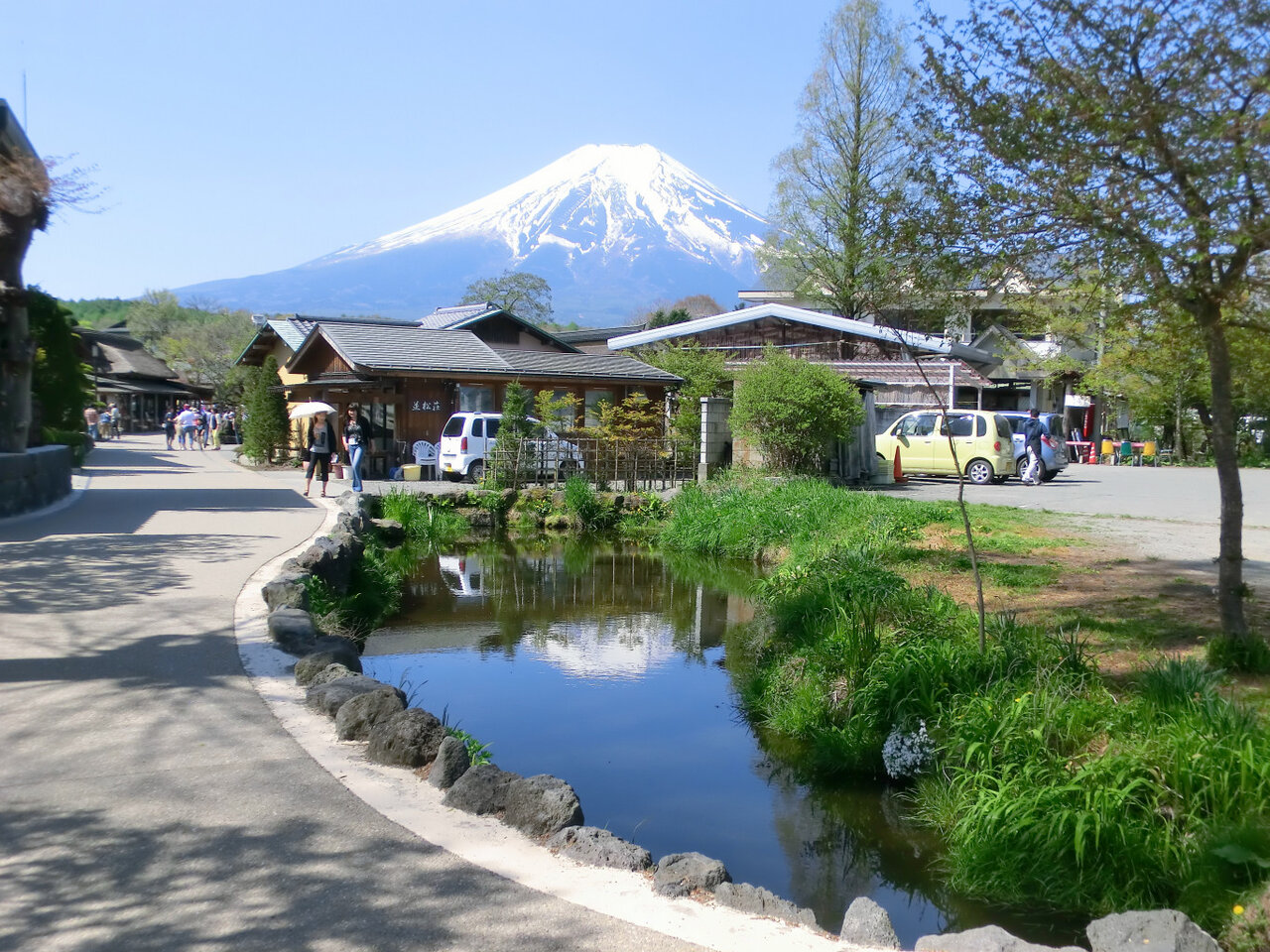 鏡池の風景