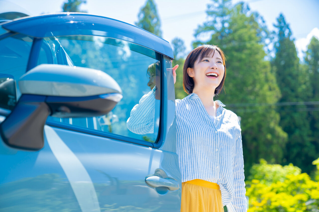 車を降りた女性