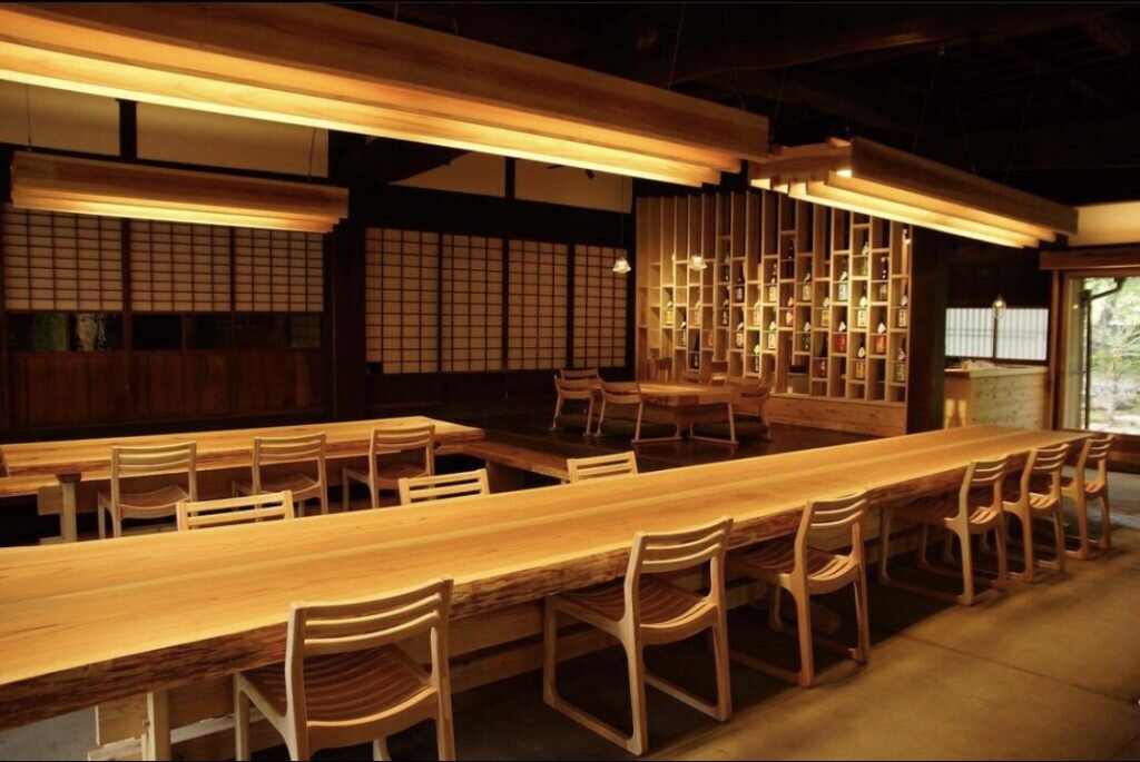OMI CAFEの店内