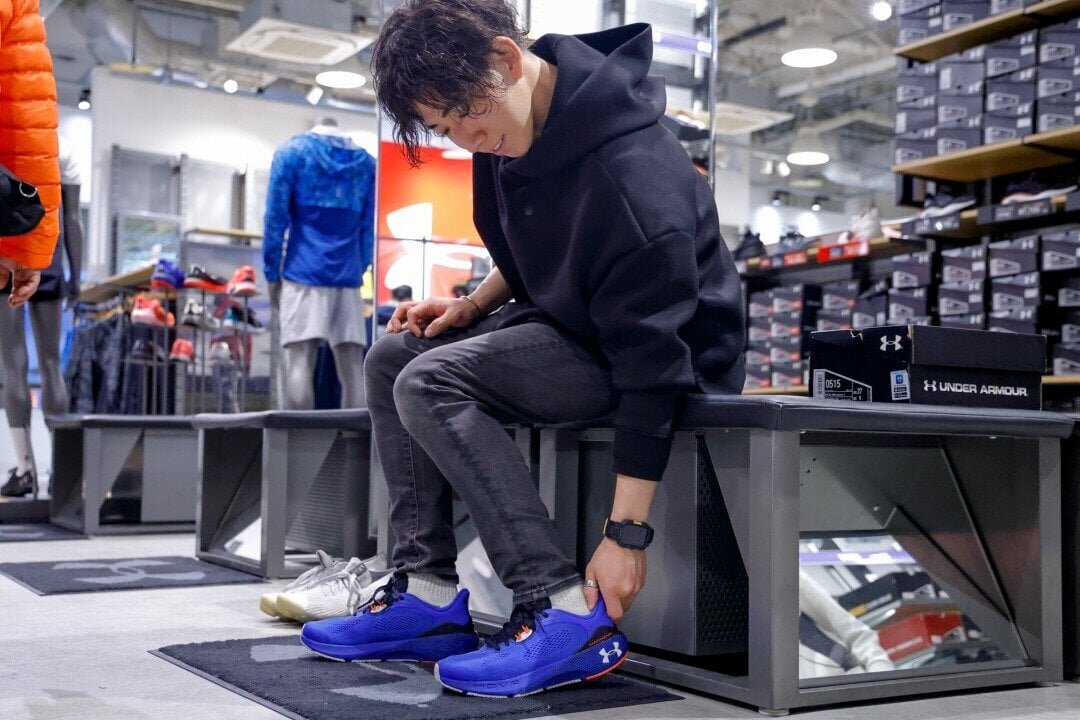 【宅トレ動画付き】トレーニング気分がアガる！イチオシのウェア＆シューズを紹介 - PREMIUM OUTLETS TIMES