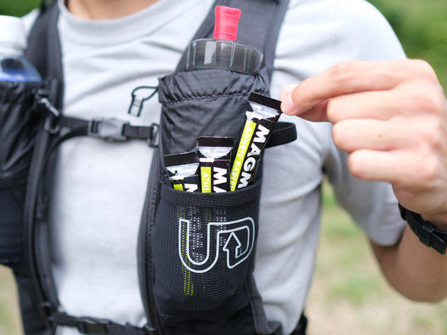 レースやラントリップにおすすめなトレラン用ザック アルティメイトディレクション ランナーズベスト4 0 Distance Web