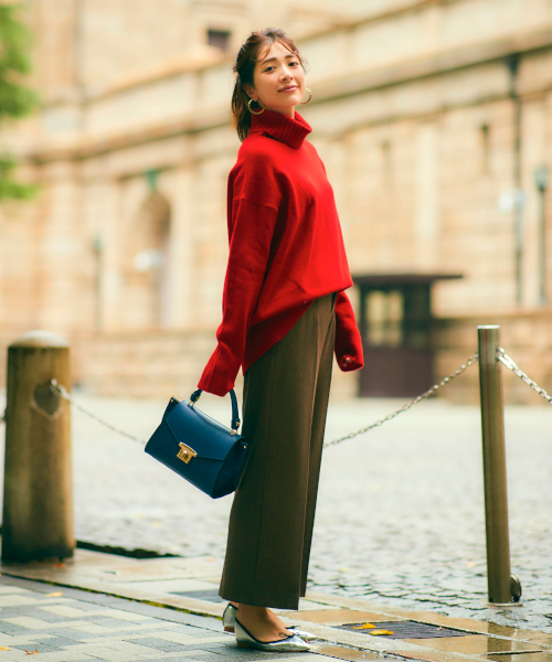 美人にも可愛くもなれる!服の色の組み合わせ方をマスターしよう