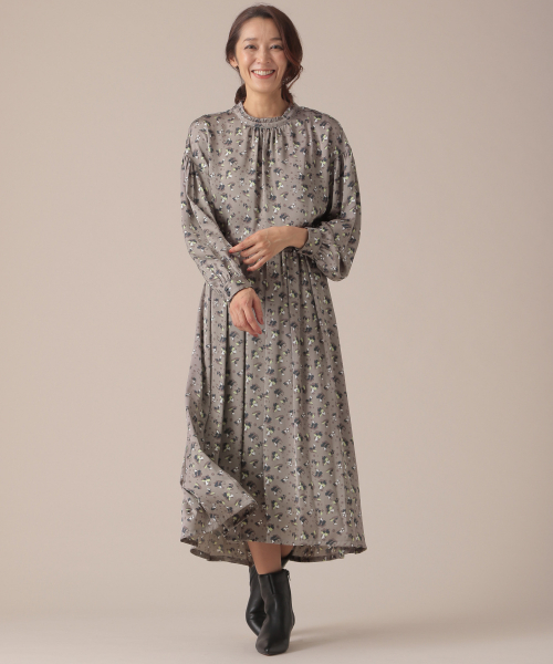 アイロン不要でかんたん!今すぐできる服のしわ伸ばす方法としわ防止対策