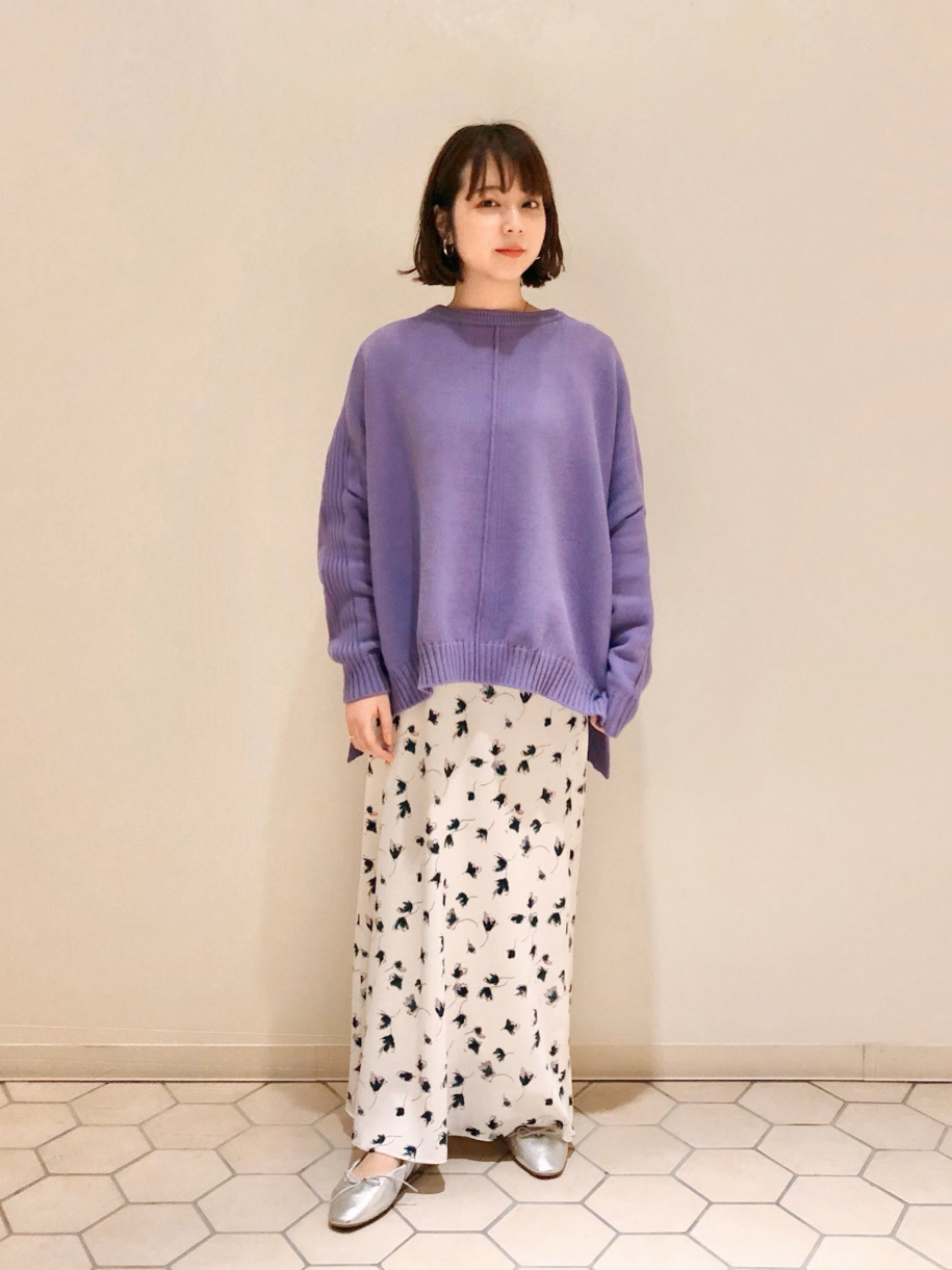 おしゃれに見せる方法はいっぱい!肩幅が広い人でも似合う服とは