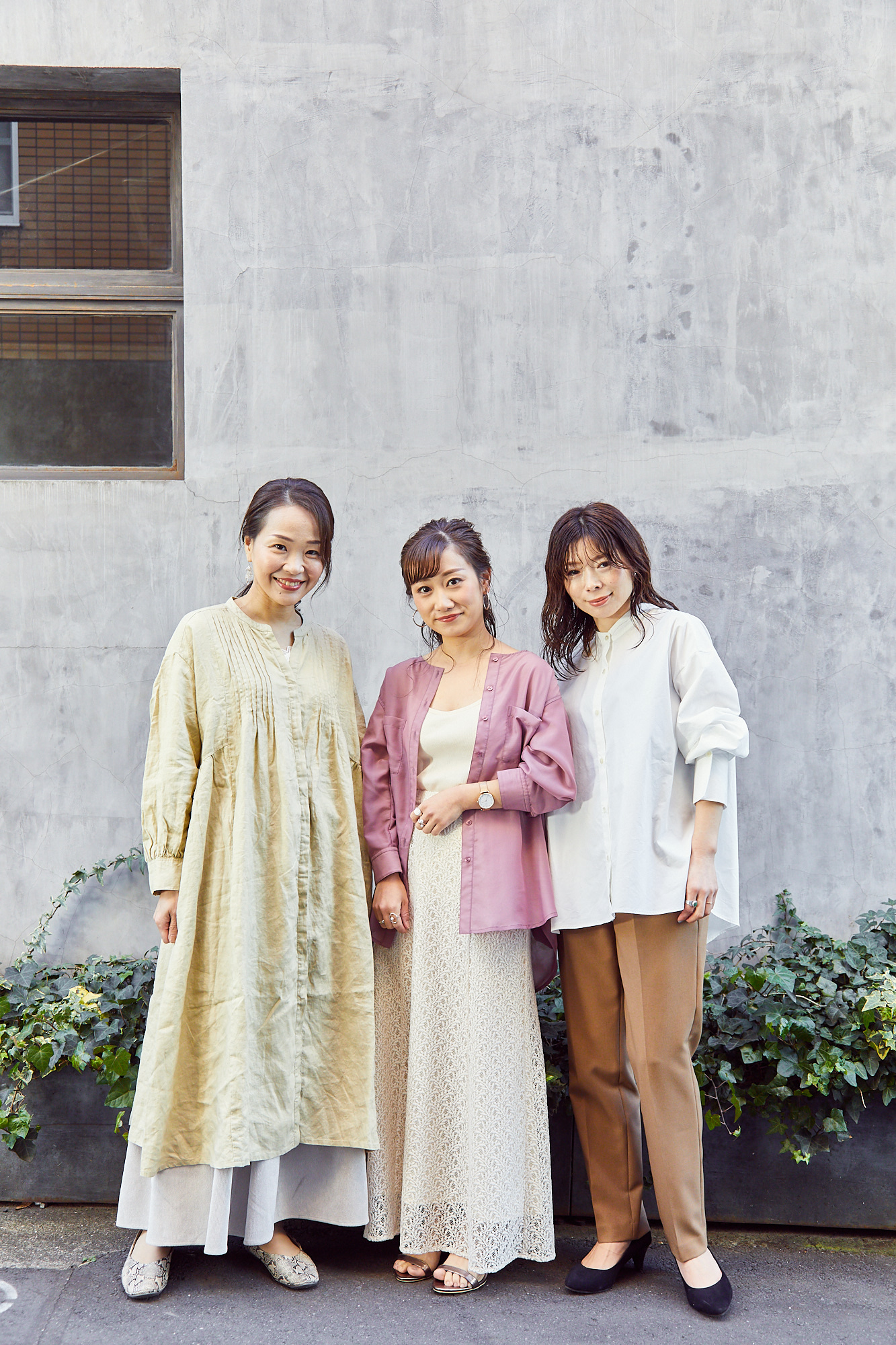 LEPSIM(レプシィム)のスタッフmaya(まや)さん、apart by lowrys(アパートバイローリーズ)のスタッフkannna(かんな)さん、studioCLIP(スタディオクリップ)のスタッフもりりんさんの画像