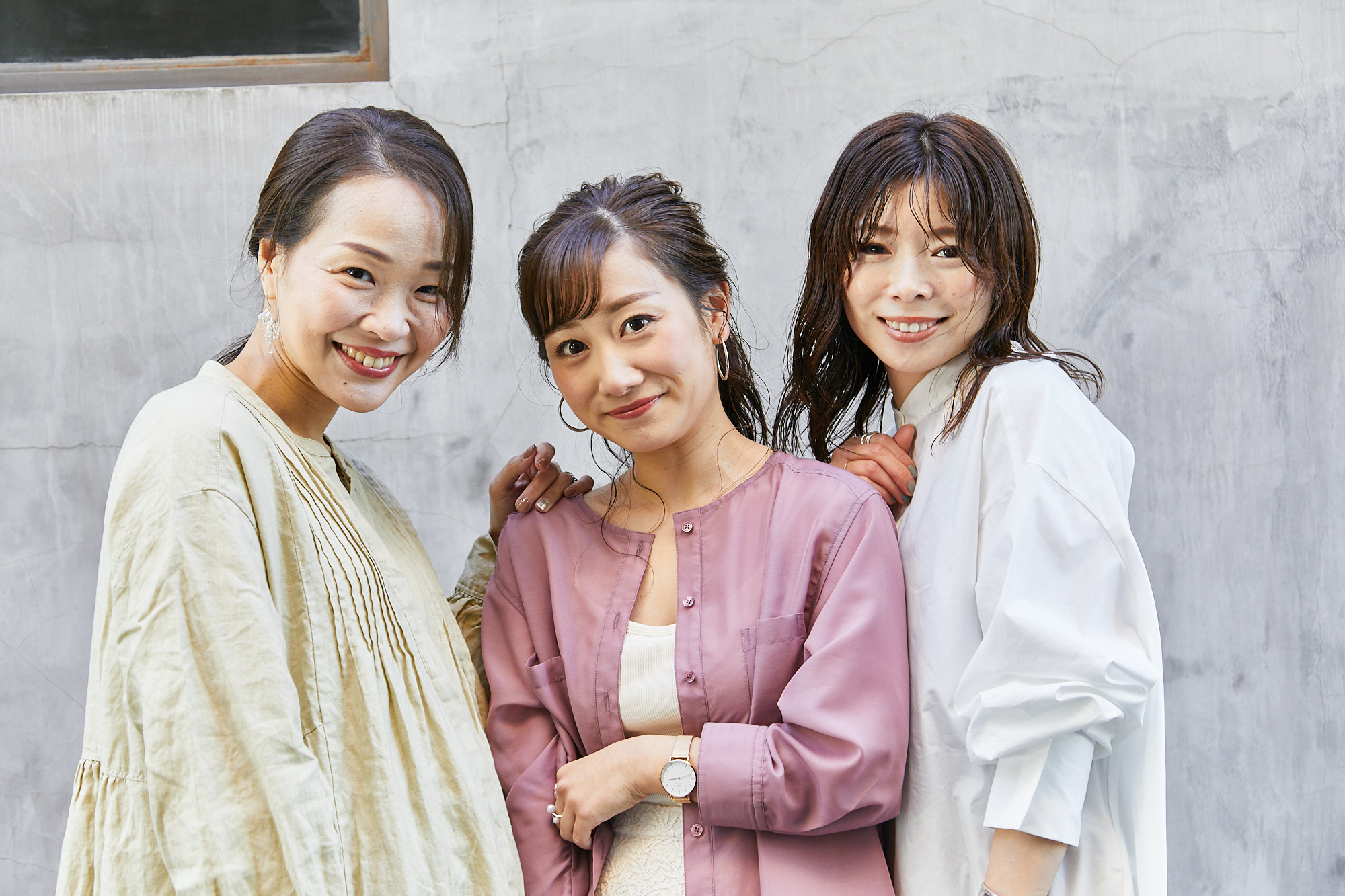 LEPSIM(レプシィム)のスタッフmaya(まや)さん、apart by lowrys(アパートバイローリーズ)のスタッフkannna(かんな)さん、studioCLIP(スタディオクリップ)のスタッフもりりんさんの画像
