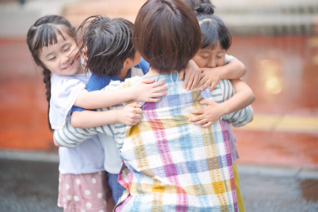 不審者から子どもを守る！保育園の対応や訓練方法を解説