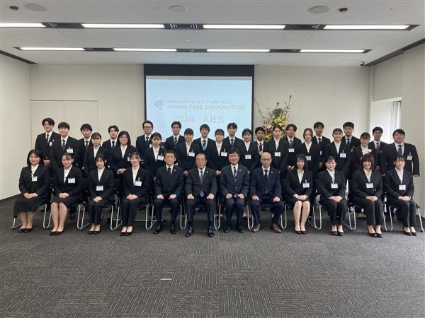 【2025年度入社式】東西同時開催で一致団結。積極的なコミュニケーションと笑顔に期待
