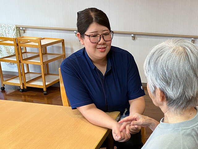 介護が必要な祖母の力になりたいと介護職に。メンターも一緒に成長していきたい