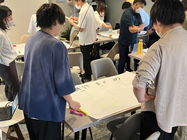 介護職から管理職を育てる「チャームマインド理解研修」理念を学び、自ら考え行動するリーダーへ