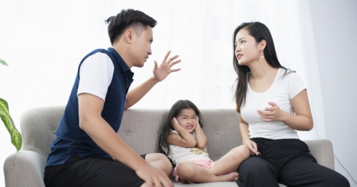 パパが叱るとママが不機嫌に?子どもを注意する時のポイント