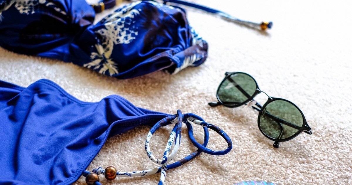 洗濯ハカセが水着の洗い方をレクチャー。海に行った時は浜辺の上に水着を置いてしまったりしますよね