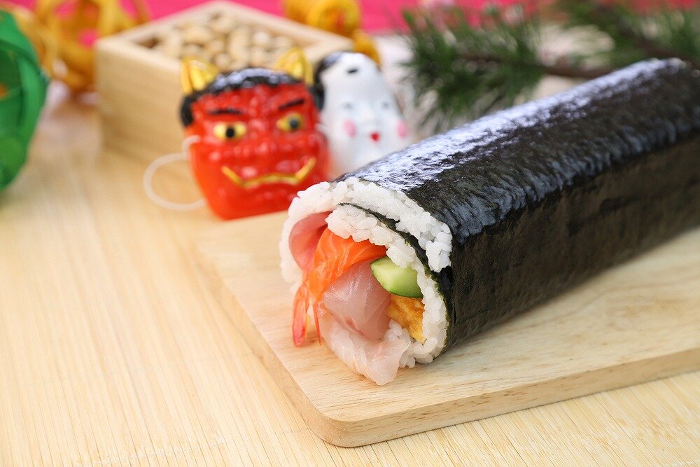 縁起が良い恵方巻き 22年の恵方は 北北西 家族葬のファミーユ Coeurlien