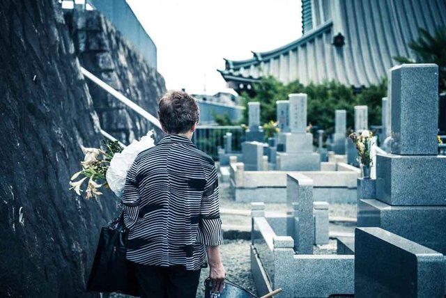 墓守の役割とは？誰がするのか、お墓の相続に関する悩みを解決 - 家族