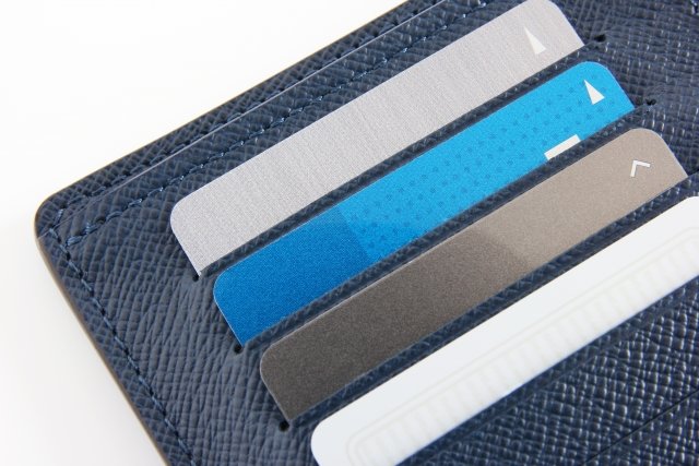 【はじめてのデビットカード】現金感覚で即決済!クレジットカードより便利に使える!