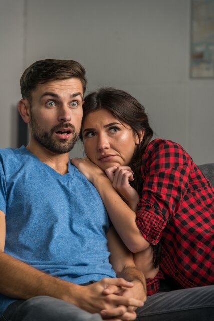 くだらないけどつい観ちゃう!はじめてのB級映画で楽しいお家時間を過ごそう