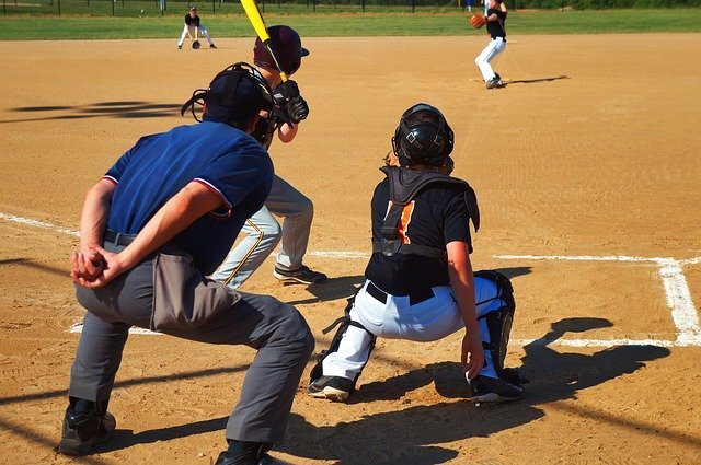 子供が本気で野球を始めたいなら少年野球チームへの入部を考えよう!