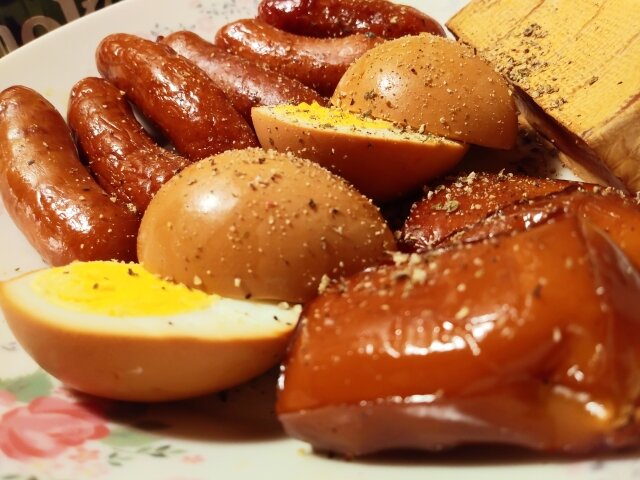 初めての燻製作り!ひと手間かけるだけでいつもの食材が絶品に!