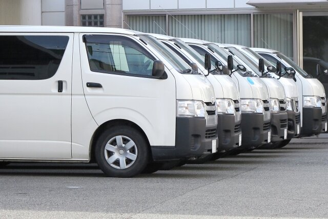大人数も大きな荷物も広々使えるワンボックスカーに乗ろう！ - ハジメノ