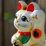 縁起のいい動物8選。モチーフにしたアイテムで運気アップ。金運・恋愛運など。