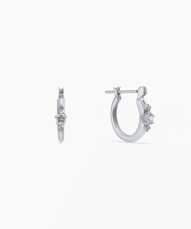 フェスタリアのPt950 ダイヤモンド ピアス