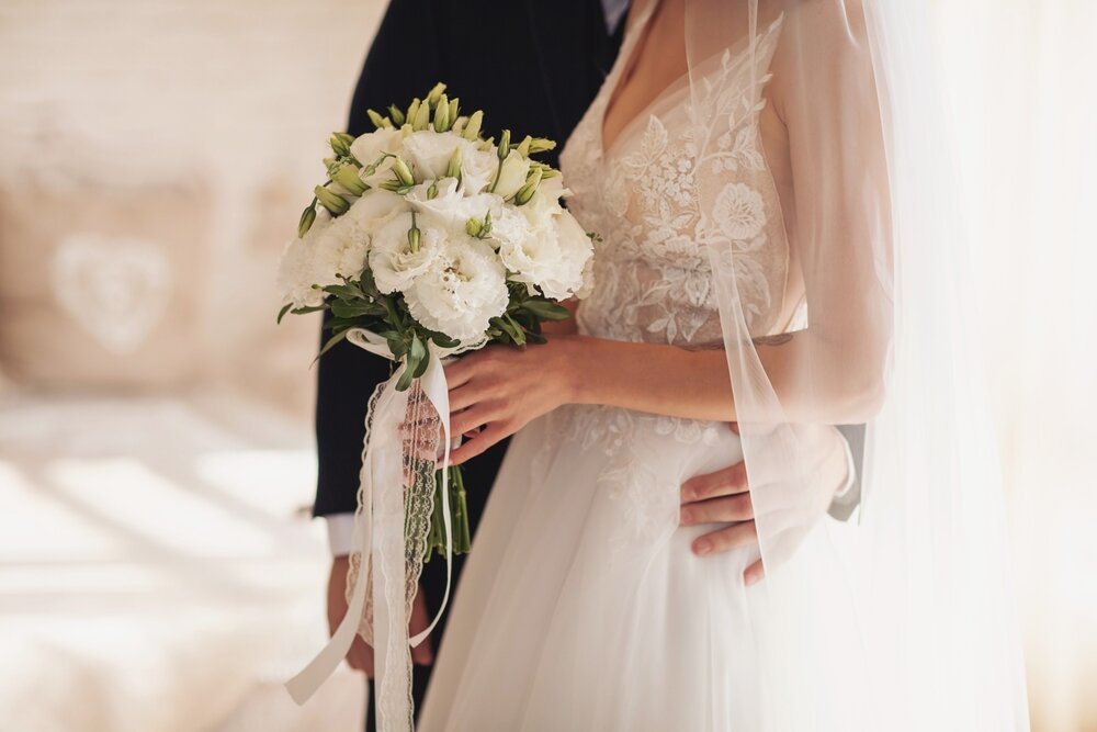 結婚するカップル