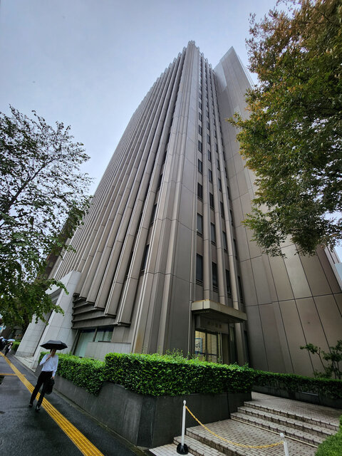 本紙分析、２５年度宅建士試験解答速報／昨年より問題難しく／宅建業法、個数問題が増加など／合格ライン、３４点前後か／受験者は２４・５万人