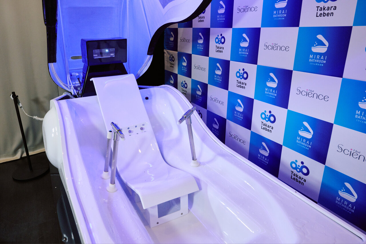 池袋サロンで「ミライ人間洗濯機」／タカラレーベン庄司・ミキティー「つるつる」実感