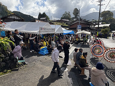 地方移住で叶えるセカンドライフのリアル ⑧／地方から考える持続可能な地域づくり（２）／「関係人口」が祭り存続／新温泉町に見る地域共助の形