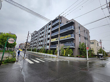 共働き向けに利便設備導入／柏駅から徒歩１０分　全５３戸、資料請求は７２０件／総合地所