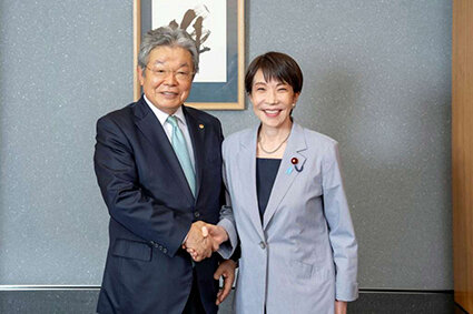 坂本会長が高市首相を表敬訪問／住宅価格高騰対応などで意見交換／全宅連