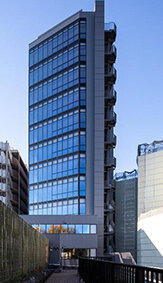 代々木のビル取得／14階建てで100％入居／ラサール不投資顧問