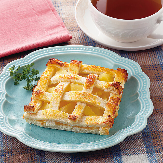 食パンで作るアップルパイ