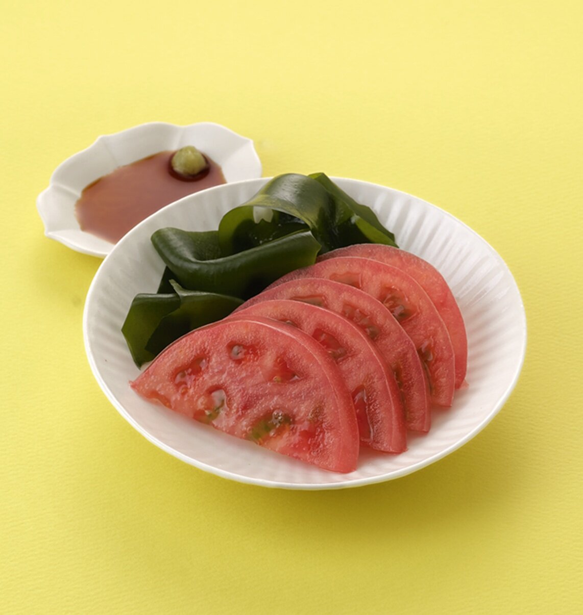わかめととまとのお刺身